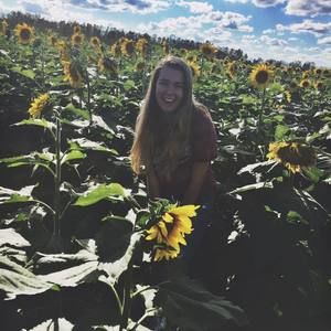 Meet your Posher, Rebecca